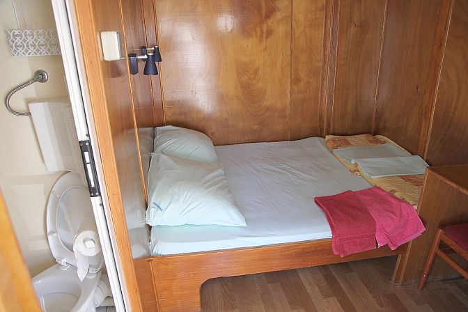 Doppelkabine am Oberdeck mit Dusche und WC